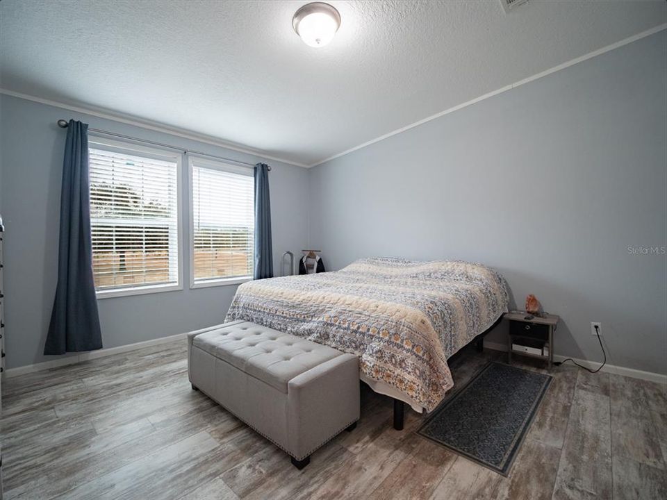 For Sale: $355,000 (3 beds, 2 baths, 1612 Square Feet)