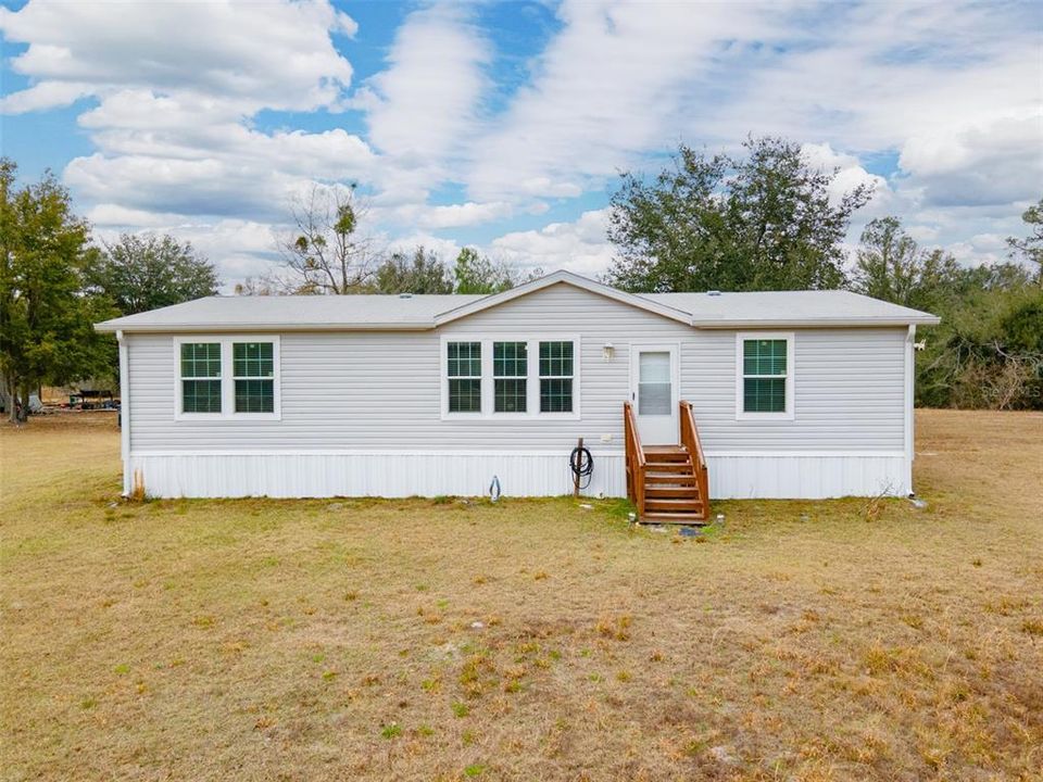 For Sale: $355,000 (3 beds, 2 baths, 1612 Square Feet)