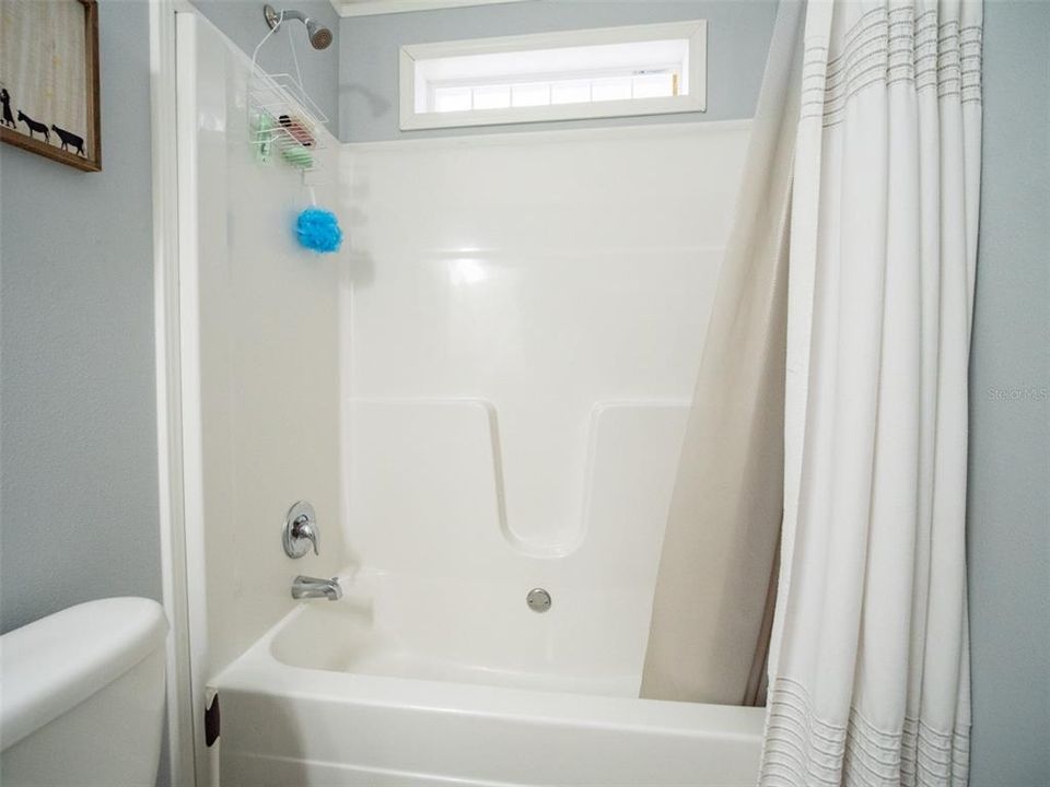 For Sale: $355,000 (3 beds, 2 baths, 1612 Square Feet)