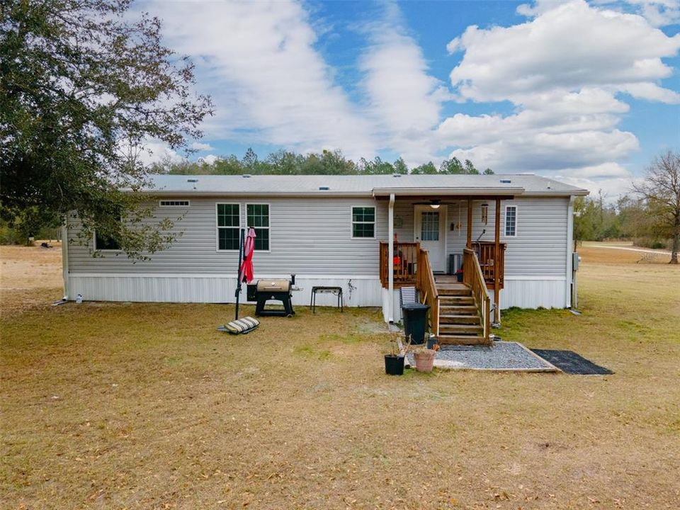 For Sale: $355,000 (3 beds, 2 baths, 1612 Square Feet)