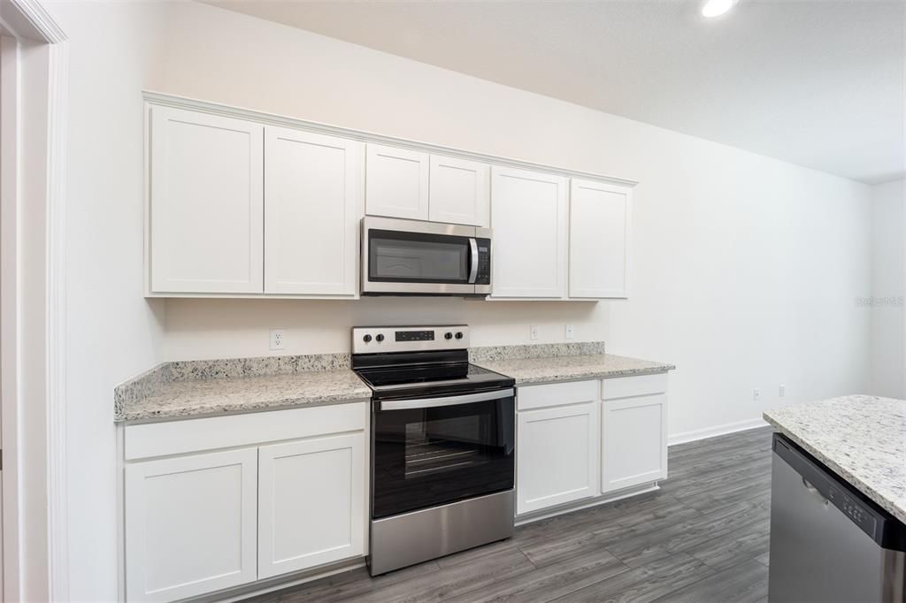 En Venta: $233,900 (2 camas, 2 baños, 1574 Pies cuadrados)
