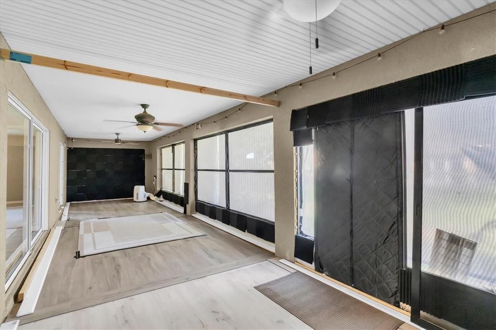 Под контрактом: $435,000 (3 спален, 2 ванн, 1905 Квадратных фут)