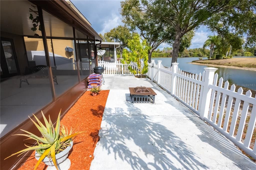 For Sale: $379,000 (4 beds, 2 baths, 2113 Square Feet)