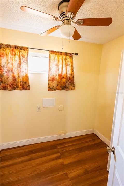 For Sale: $379,000 (4 beds, 2 baths, 2113 Square Feet)