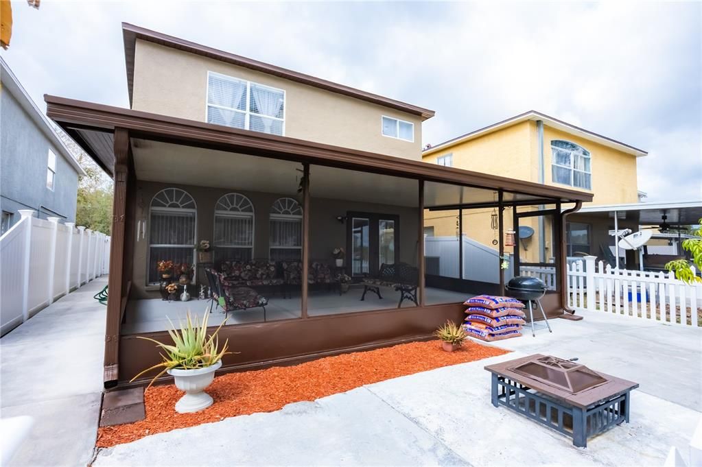 For Sale: $379,000 (4 beds, 2 baths, 2113 Square Feet)