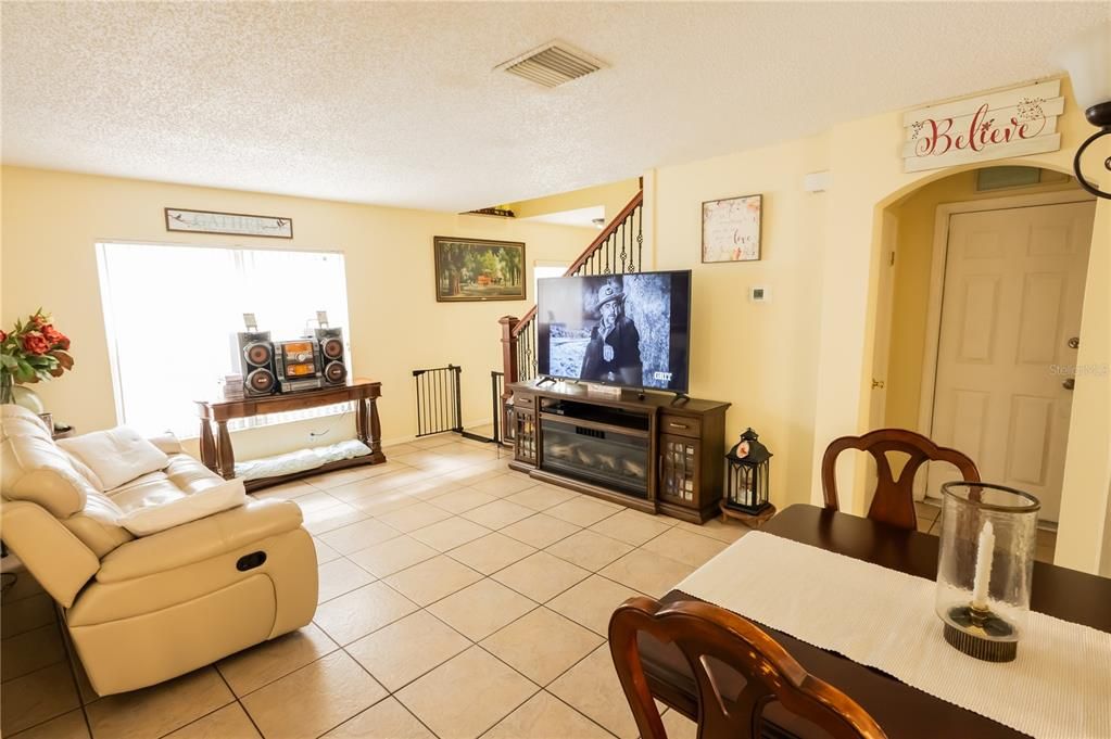 For Sale: $379,000 (4 beds, 2 baths, 2113 Square Feet)