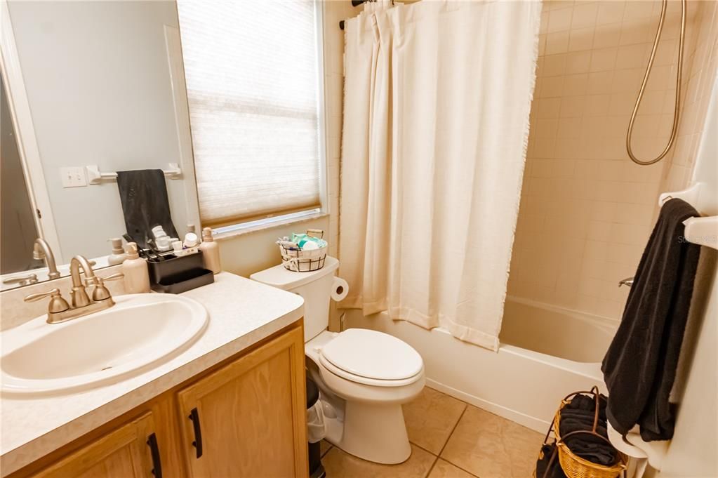 For Sale: $379,000 (4 beds, 2 baths, 2113 Square Feet)