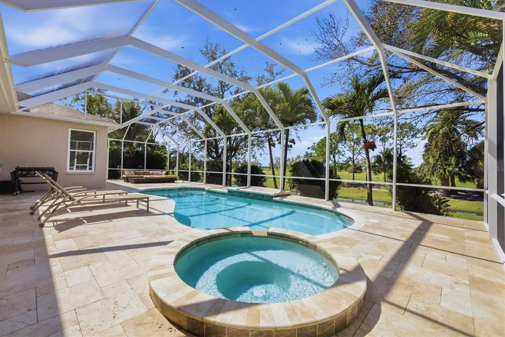 Activo con contrato: $722,000 (4 camas, 3 baños, 2558 Pies cuadrados)