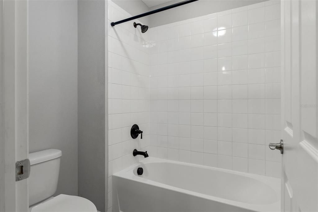 En Venta: $1,060,000 (7 camas, 4 baños, 5518 Pies cuadrados)