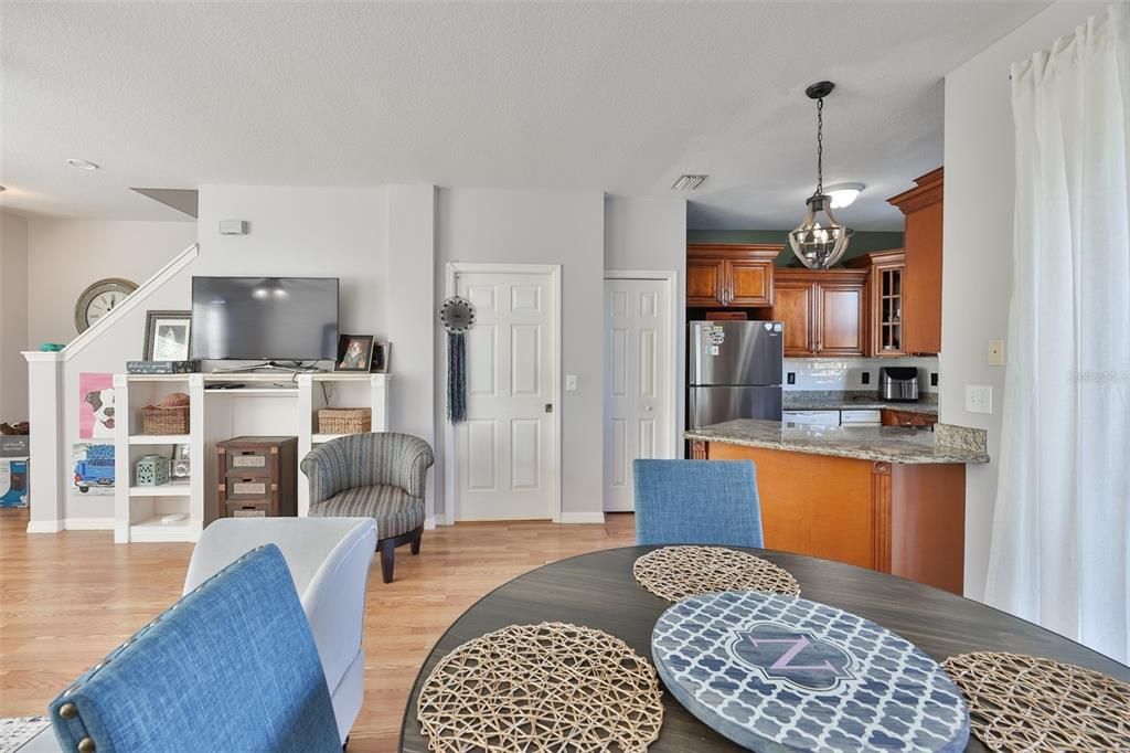 Activo con contrato: $245,000 (2 camas, 1 baños, 1134 Pies cuadrados)