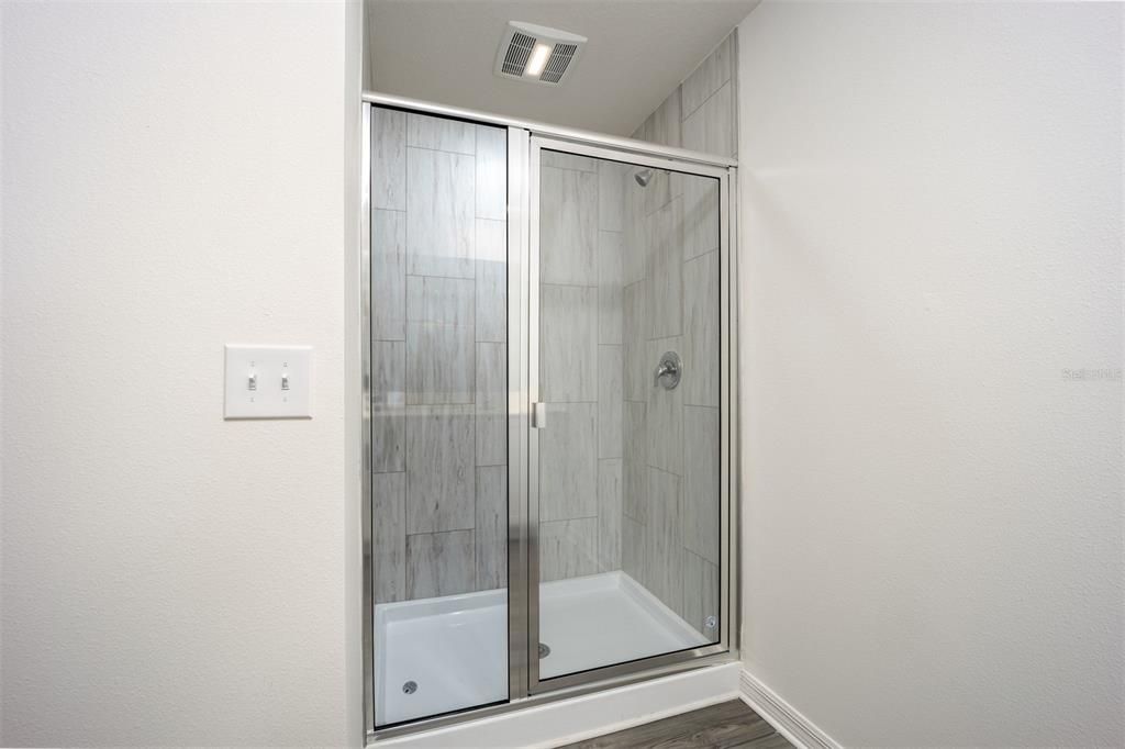 For Sale: $241,900 (3 beds, 2 baths, 1731 Square Feet)