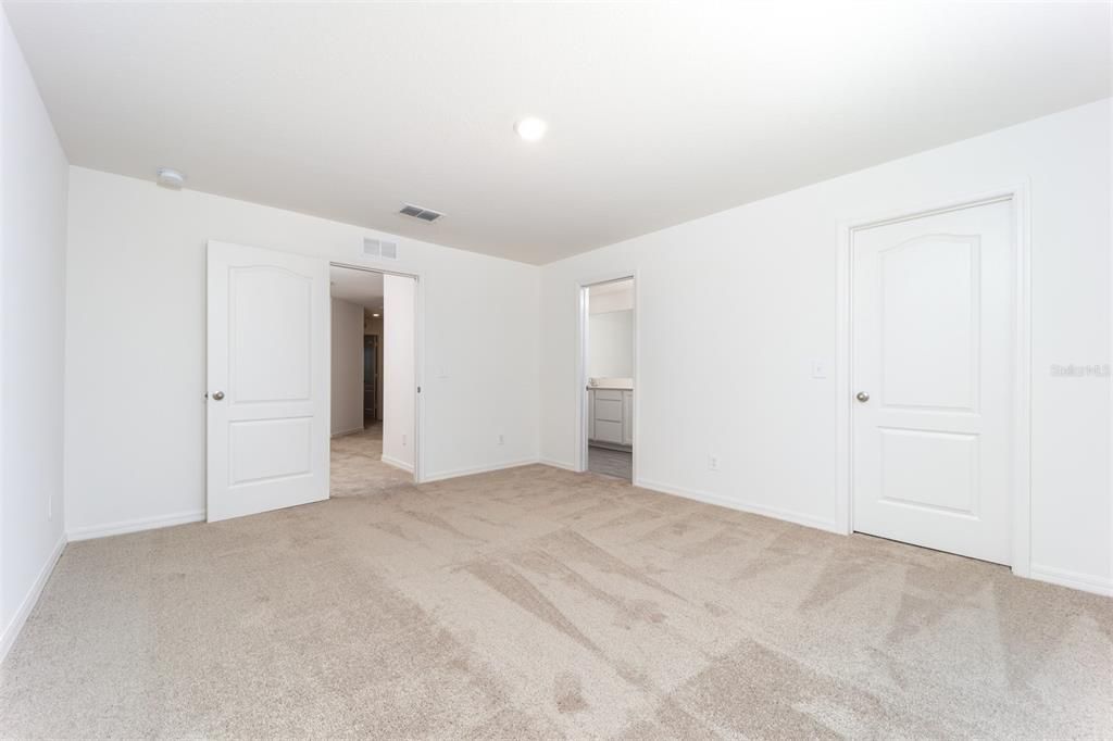 For Sale: $241,900 (3 beds, 2 baths, 1731 Square Feet)