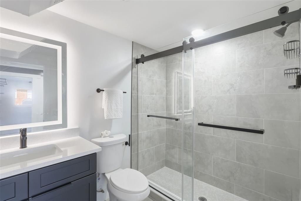 Active With Contract: $495,000 (6 beds, 3 baths, 2482 Square Feet)
