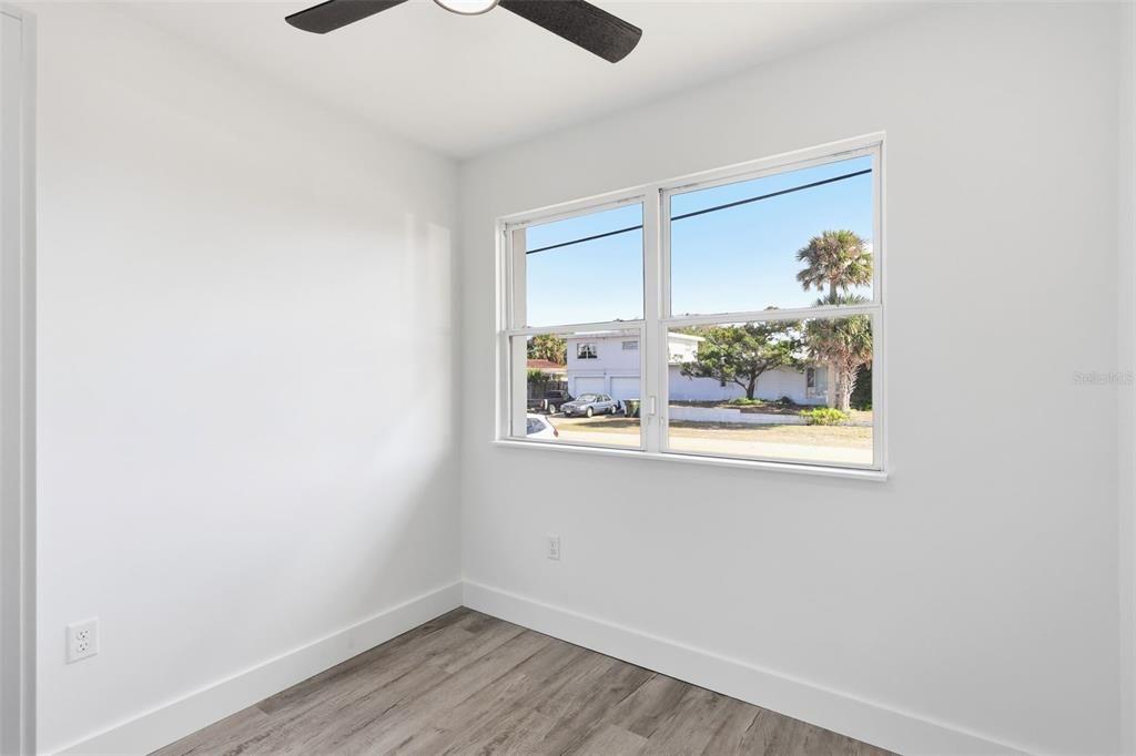 Active With Contract: $495,000 (6 beds, 3 baths, 2482 Square Feet)