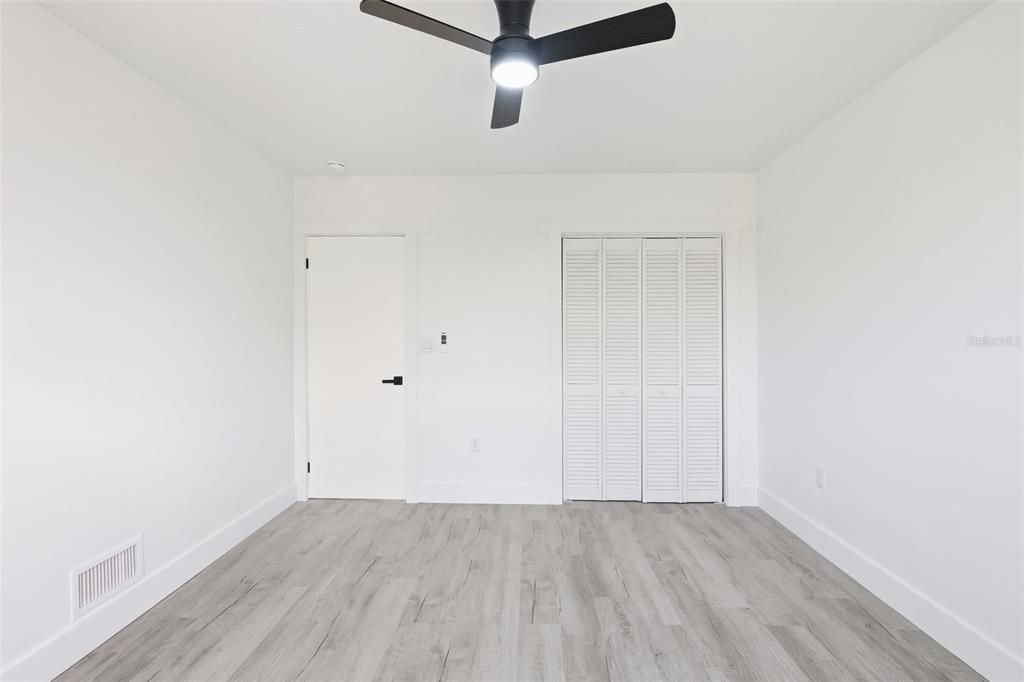 Active With Contract: $495,000 (6 beds, 3 baths, 2482 Square Feet)