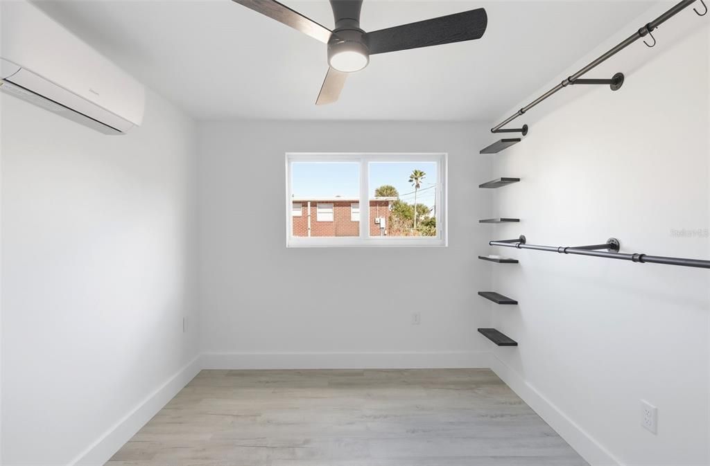 Active With Contract: $495,000 (6 beds, 3 baths, 2482 Square Feet)