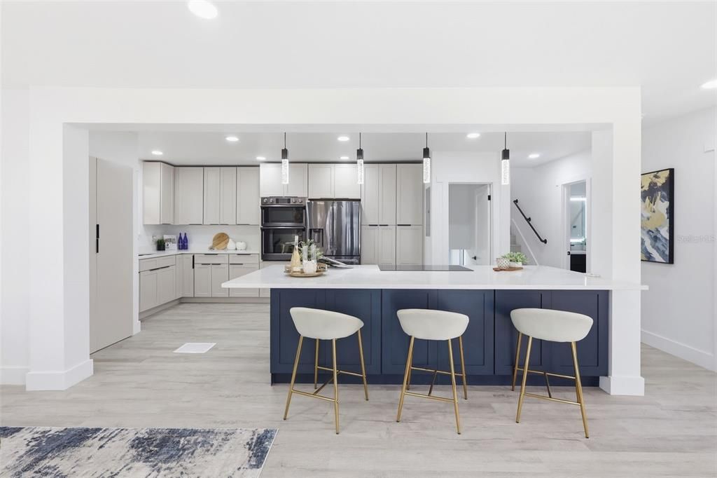 Active With Contract: $495,000 (6 beds, 3 baths, 2482 Square Feet)