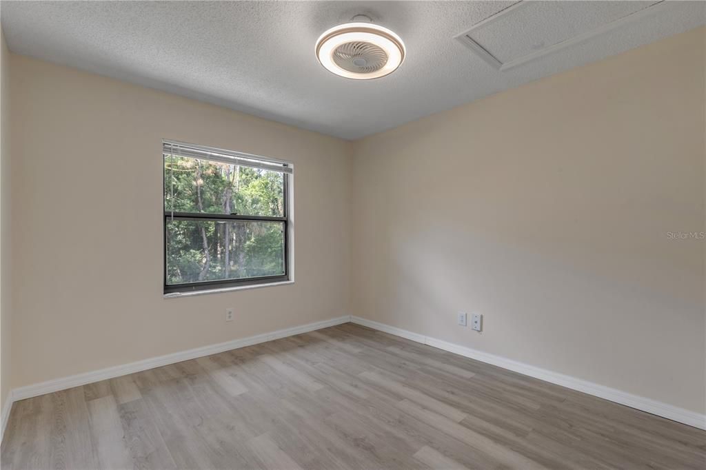 Activo con contrato: $135,000 (2 camas, 2 baños, 864 Pies cuadrados)