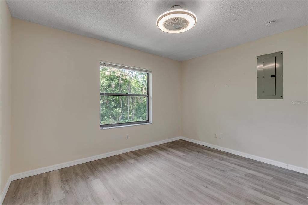 Activo con contrato: $135,000 (2 camas, 2 baños, 864 Pies cuadrados)