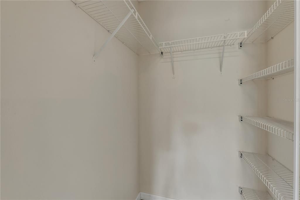 Activo con contrato: $135,000 (2 camas, 2 baños, 864 Pies cuadrados)