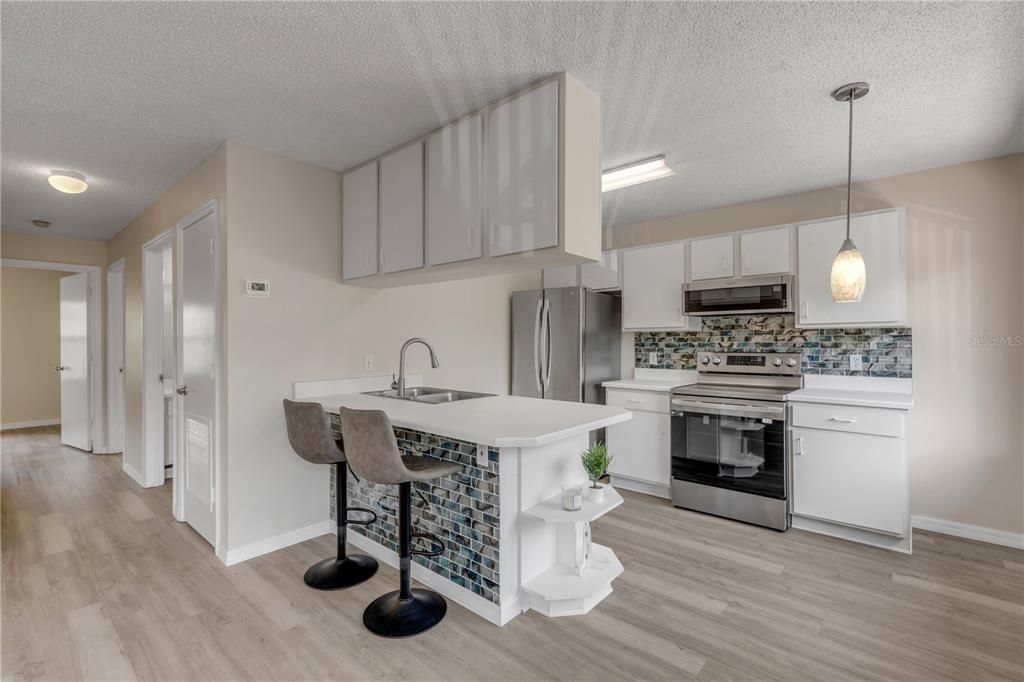 Activo con contrato: $135,000 (2 camas, 2 baños, 864 Pies cuadrados)