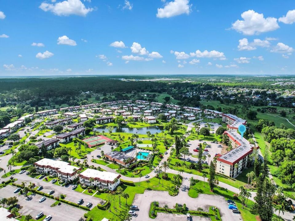 For Sale: $178,000 (2 beds, 2 baths, 965 Square Feet)