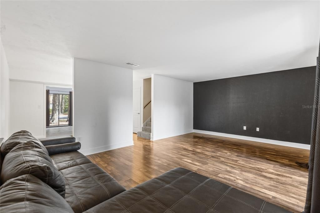 待售: $159,900 (3 贝兹, 2 浴室, 1500 平方英尺)