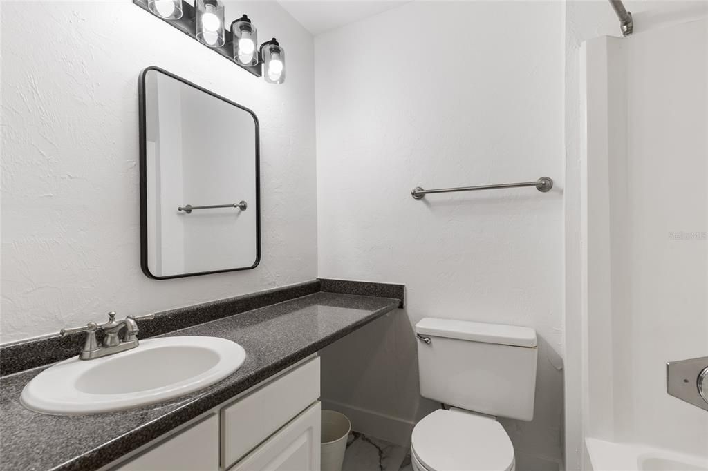 待售: $159,900 (3 贝兹, 2 浴室, 1500 平方英尺)