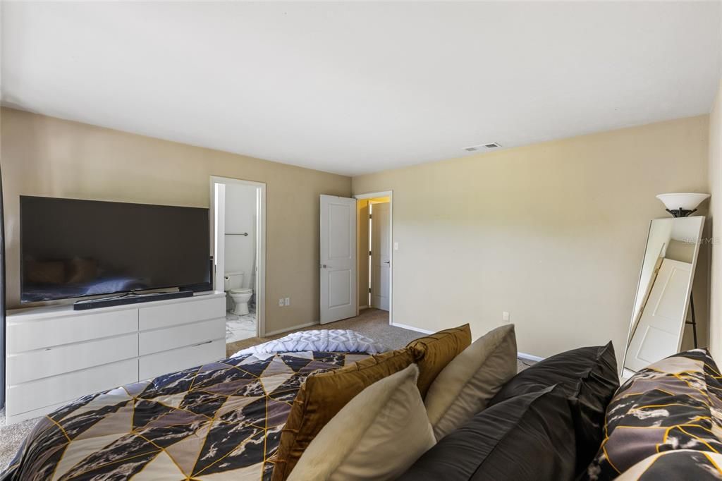 待售: $159,900 (3 贝兹, 2 浴室, 1500 平方英尺)