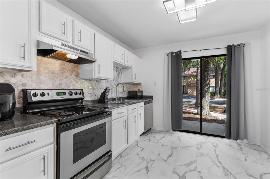 待售: $159,900 (3 贝兹, 2 浴室, 1500 平方英尺)