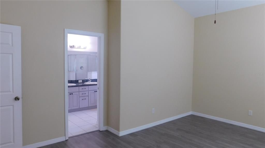 Active With Contract: $2,100 (4 beds, 2 baths, 1770 Square Feet)