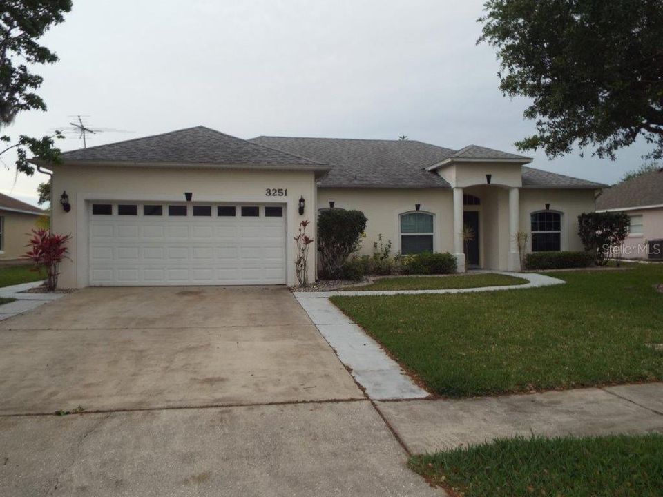 Active With Contract: $2,100 (4 beds, 2 baths, 1770 Square Feet)