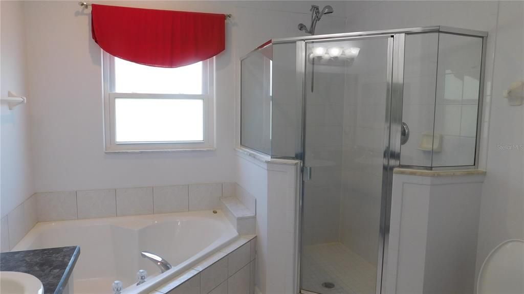 Active With Contract: $2,100 (4 beds, 2 baths, 1770 Square Feet)