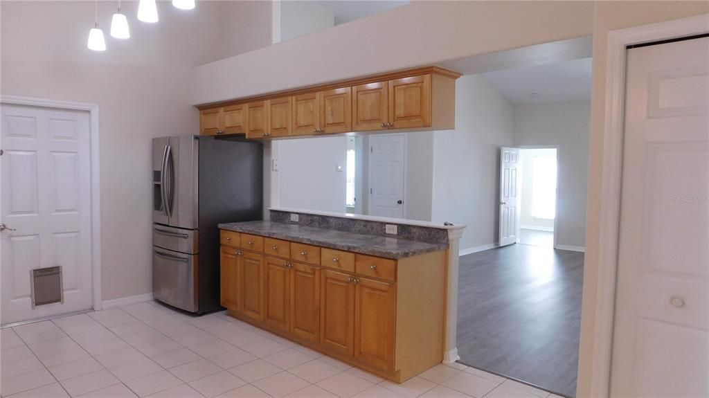 Active With Contract: $2,100 (4 beds, 2 baths, 1770 Square Feet)