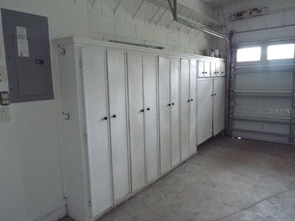 Active With Contract: $2,100 (4 beds, 2 baths, 1770 Square Feet)