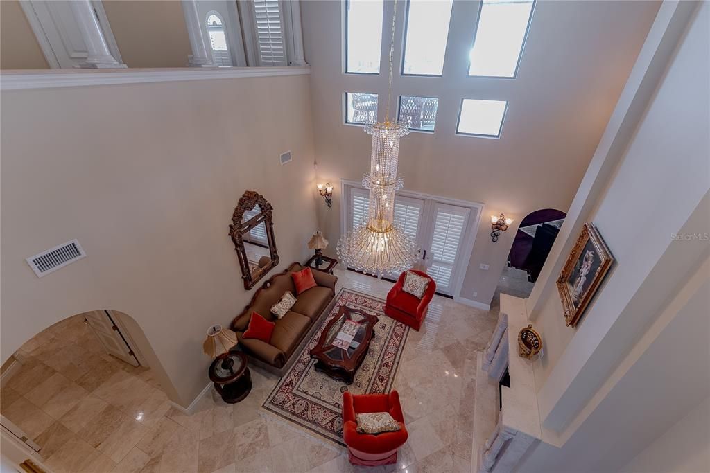 Activo con contrato: $3,050,000 (5 camas, 5 baños, 4450 Pies cuadrados)