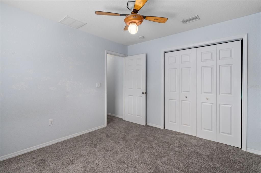 For Sale: $379,999 (3 beds, 2 baths, 1912 Square Feet)