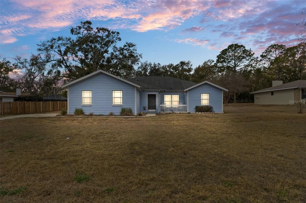 For Sale: $379,999 (3 beds, 2 baths, 1912 Square Feet)