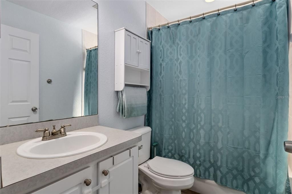 For Sale: $379,999 (3 beds, 2 baths, 1912 Square Feet)