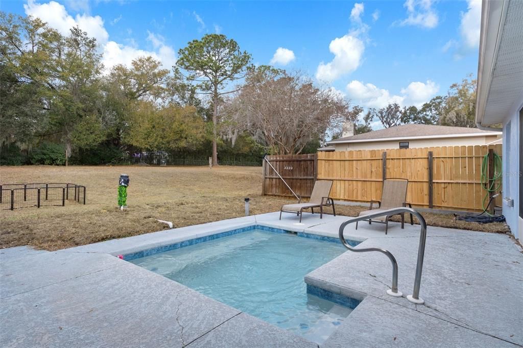For Sale: $379,999 (3 beds, 2 baths, 1912 Square Feet)