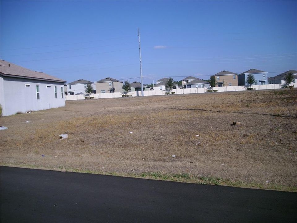 待售: $58,000 (0.32 acres)