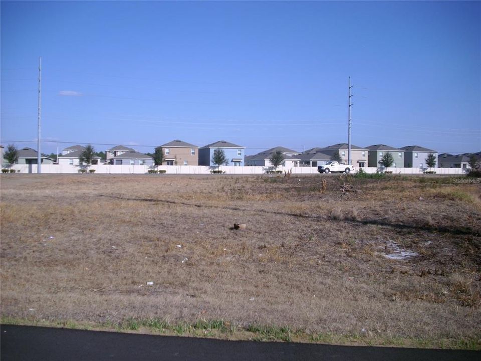 待售: $58,000 (0.32 acres)