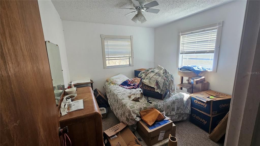 For Sale: $285,000 (3 beds, 1 baths, 1176 Square Feet)