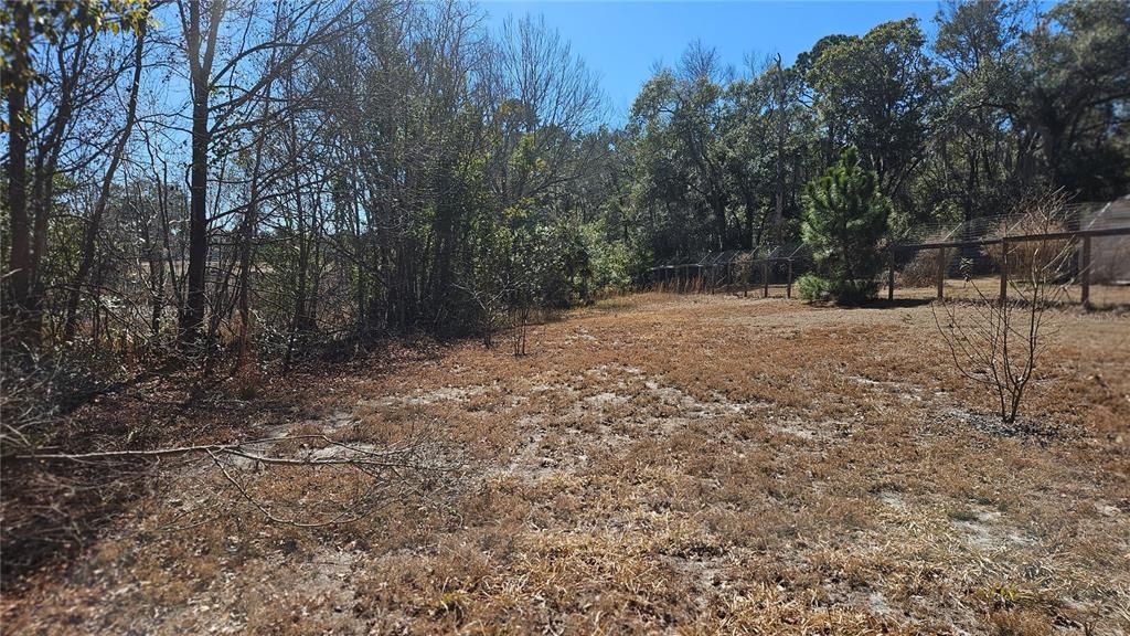 For Sale: $285,000 (3 beds, 1 baths, 1176 Square Feet)