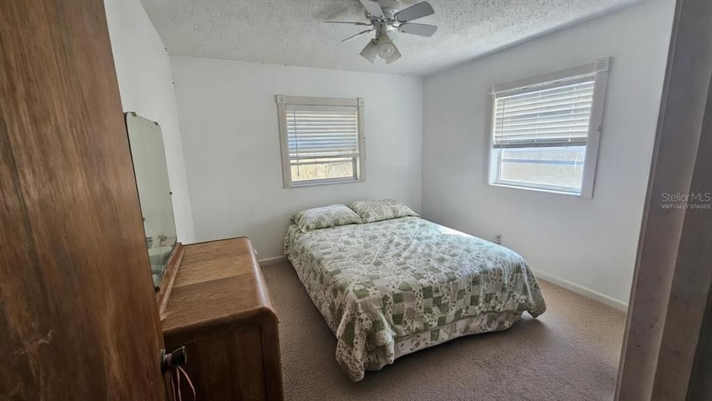 For Sale: $285,000 (3 beds, 1 baths, 1176 Square Feet)