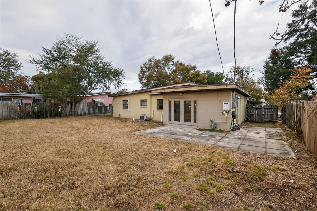 Activo con contrato: $184,900 (2 camas, 1 baños, 869 Pies cuadrados)