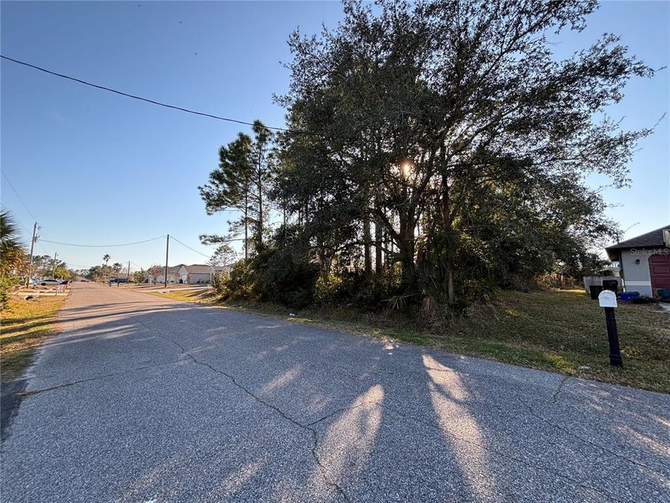 En Venta: $92,000 (0.23 acres)