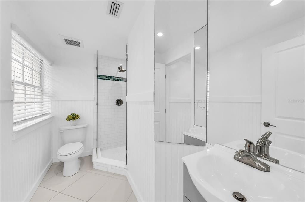 For Sale: $4,200,000 (8 beds, 6 baths, 3503 Square Feet)