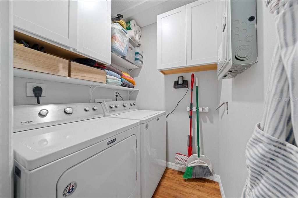 Под контрактом: $325,000 (4 спален, 2 ванн, 1548 Квадратных фут)