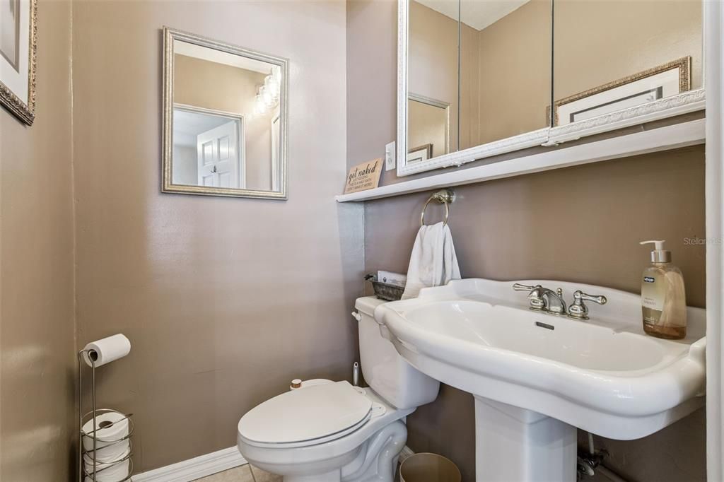 En Venta: $960,000 (3 camas, 2 baños, 2021 Pies cuadrados)
